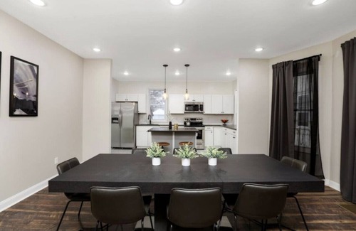 New Center Detroit Casa | Mansion in LaSalle Gardens
