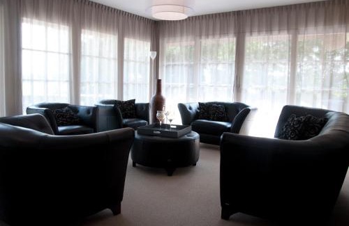 Nijensleek Casa | Mansion in Nijensleek with Sauna & Garden, cleaning included