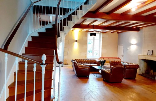 Villeneuve Casa | Mansión en el corazón de los viñedos.