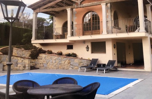 Palau Villa | Mansión con Jardin, piscina interior climatitzada y piscina exterior.