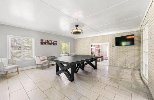 Church Street Casa | Mansion With Private Pool Basketball & Tennis courts