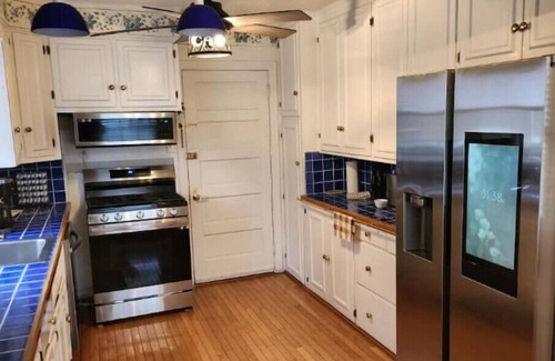 Grosse Pointe Casa | Mansion with Pub in Basement‼️