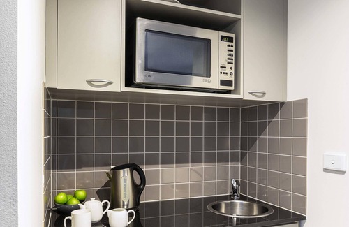 Chinatown Apartamento | Mantra on Russell Melbourne