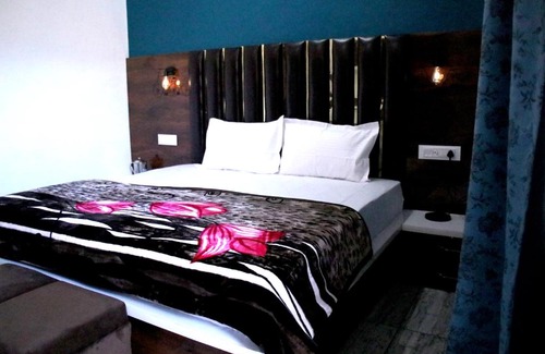 Chachian Casa | Manu luxury home stay