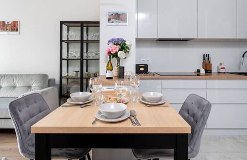 Baluty Apartamento | Manufaktura Apt - Parking & Balcony - by Rentujemy