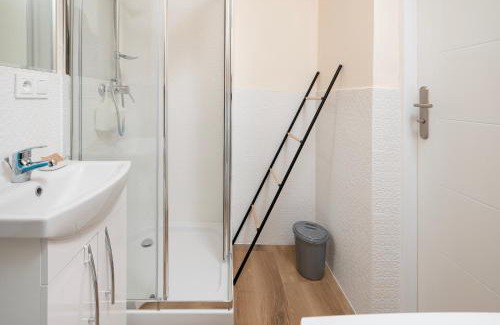Baluty Apartamento | Manufaktura Comfort Stay Apartment by BookingHost