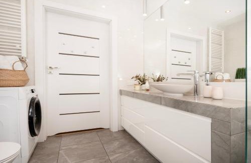 Baluty Apartamento | Manufaktura Residence - Apartament z Garażem Podziemnym i Dwoma Łazienkami