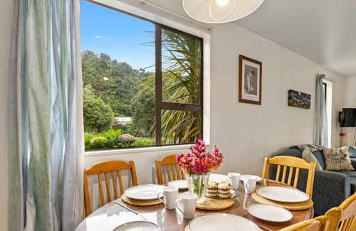 Ngakuta Bay Casa | MANUKA RETREAT - NGAKUTA BAY, family friendly in Picton