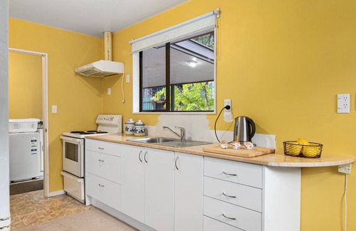 Ngakuta Bay Casa | MANUKA RETREAT - NGAKUTA BAY, family friendly in Picton