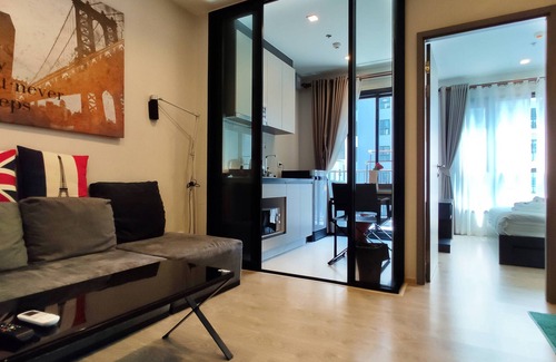 Pattaya Bay Condominio | Many Holiday The Base Condo