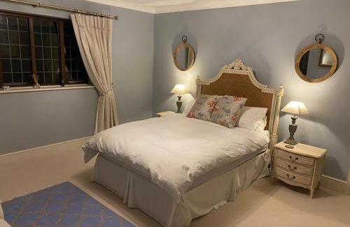 Old Cama Y Desayuno | Maple House