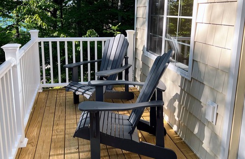 Beulah Cabaña | Maple Nest Cottage-Carriage House- Crystal Lake