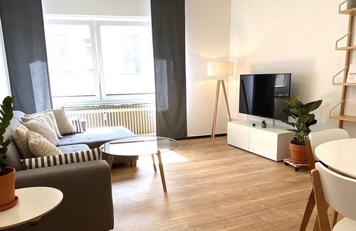 Braunschweig City Center Apartamento | # MAR13.1 beautiful & bright two room apartment at Dankwarderode Castle / town hall