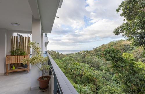 Faaa Apartamento | Maraea Deluxe Apt 2BR 2BA with Pool View near Tahiti Airport
