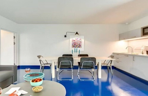 Quartier Sainte-Avoye Apartamento | Marais-a maze of picture perfect narrow streets- 115m2 gem in a dream location