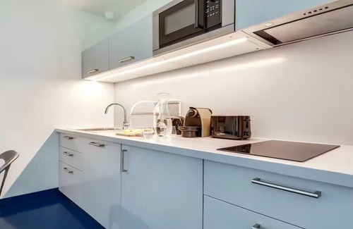 Quartier Sainte-Avoye Apartamento | Marais-a maze of picture perfect narrow streets- 115m2 gem in a dream location