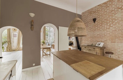 Saint-Merri Apartamento | Marais Extravaganza!A rare terrace apartment nestled in th greenery of 2terraces