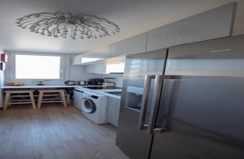 Quartier Sainte-Avoye Apartamento | MARAIS POMPIDOU-NOTRE DAME-7TH FLOOR WITH SWEEPING VISTAS