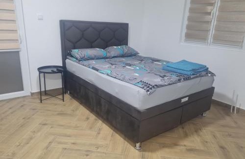 Vozdovac Apartamento | Marash stan na dan