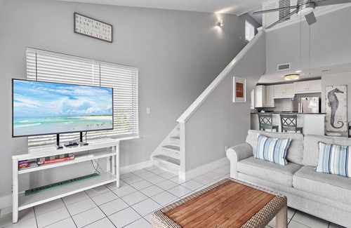Miramar Beach Condominio | Maravilla 4412 3 bed/2 Bath Pet Friendly Condo Beach service in Season!
