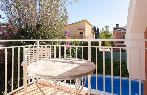 Castelldefels Casa | Maravillosa casa con piscina