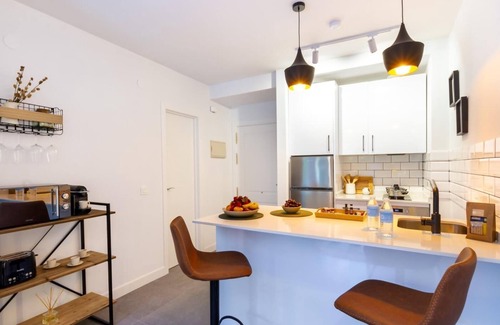 Nikki Beach Apartamento | Marbella, encantador estudio. Urb. en primera línea de playa.