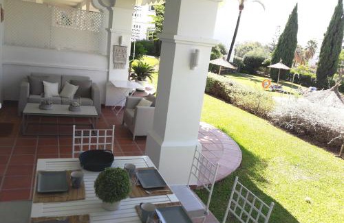 Guadalmina Apartamento | Marbella Holiday & Golf Garden Apartment