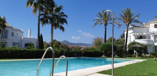 Guadalmina Apartamento | Marbella Holiday & Golf Garden Apartment
