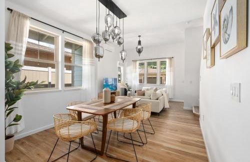 Makaha Valley Casa | @ Marbella Lane - 2 master suites MT+Ocean Views