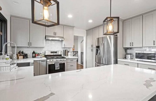 Brisbane Casa | @ Marbella Lane - 3BR Penthouse Suite |SF|Parking