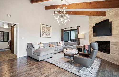 Brisbane Casa | Marbella Lane - 3BR Penthouse Executive Suite, SFO, Parking
