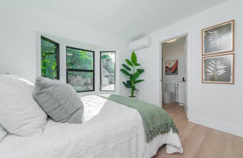 Yorba Linda Casa | #Marbella Lane - Classy 3BR Jewel with Open Vibe