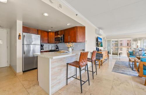 Waikiki Apartamento | @ Marbella Lane - Cozy 2BR w/Amazing Ocean Views