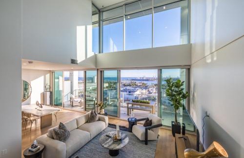 Waterfront Apartamento | @ Marbella Lane - Luxurious 3BR Penthouse