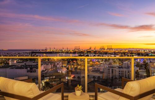Waterfront Apartamento | @ Marbella Lane - Luxurious 3BR Penthouse