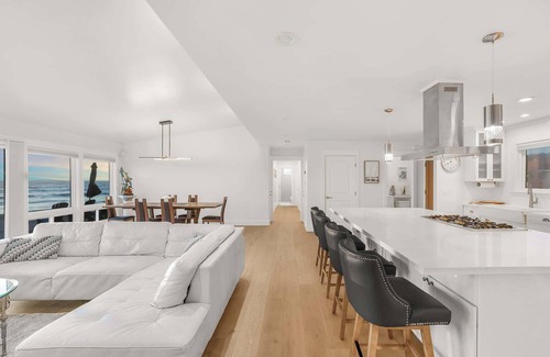 Sharp Park Casa | @Marbella Lane-Oceanfront Retreat w/Stunning View