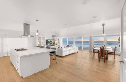 Sharp Park Casa | @Marbella Lane-Oceanfront Retreat w/Stunning View