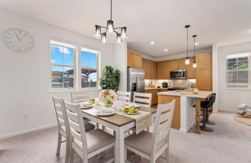 Makaha Valley Casa | @ Marbella Lane - Stunning Gem w/MT & Ocean Views