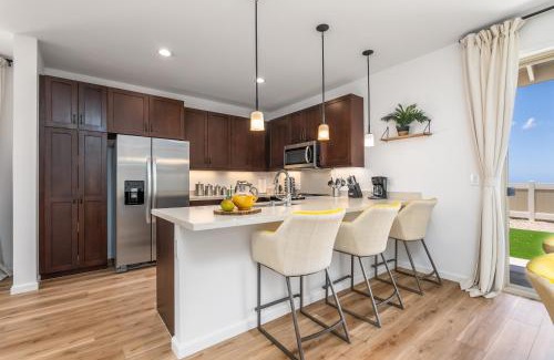 Makaha Valley Casa | @ Marbella Lane - Stylish House + Impressive Views