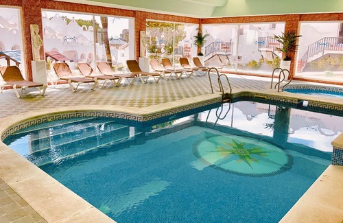 Urbanizacion Hacienda las Chapas Casa | Marbella Pool & Whirlpool Sauna Resort