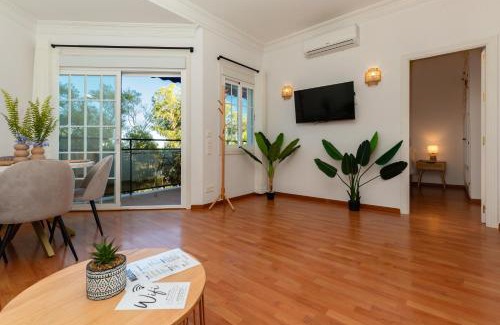 Ciudad Universitaria Apartamento | Marbella Skol
