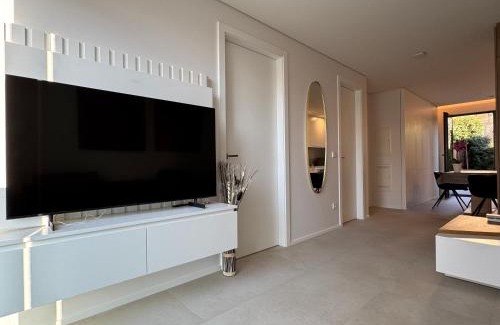 Hollerich Casa | Marcel Cahen 5 Luxurious Home for Families Groups and Events