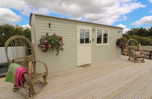 Rhayader Apartamento | Marches Way - Quaint Shepherds Hut, Dog Friendly, Sleeps 2