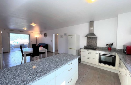 Propriano Apartamento | Mare and Monti sea view near downtown