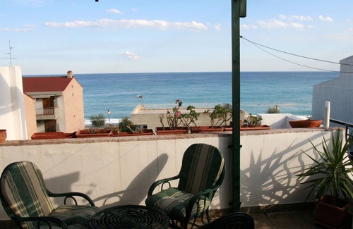 Furci Siculo Apartamento | acogedor y romántico apartamento cerca de taormina