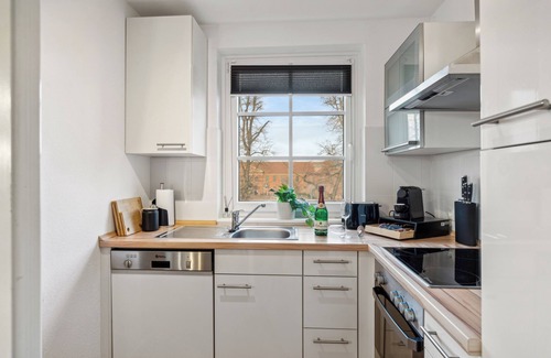 Verden Apartamento | Maremar - Maisonette at Holzmarkt - luxury boxspring - workplace - loggia