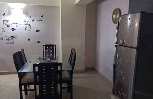 E-8 Sector Apartamento | Margalla Hills Apartment