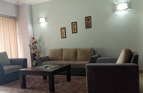 E-8 Sector Apartamento | Margalla Hills Apartment