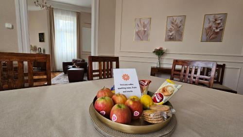 Orszagut Apartamento | Margaret Buda Apartman city view