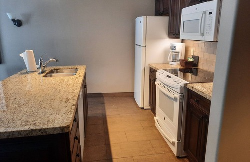 Oro-Medonte Condominio | Margarita Vacation Getaway 1